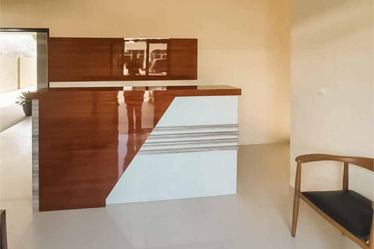 Jatiwangi Syariah Guest House Mitra Reddoorz Majalengka Exterior photo